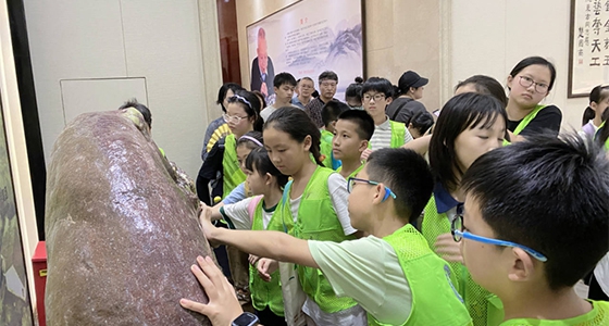 Buenos adolescentes en la nueva era - un viaje de herencia en ante ni Dongfang galerías de arte